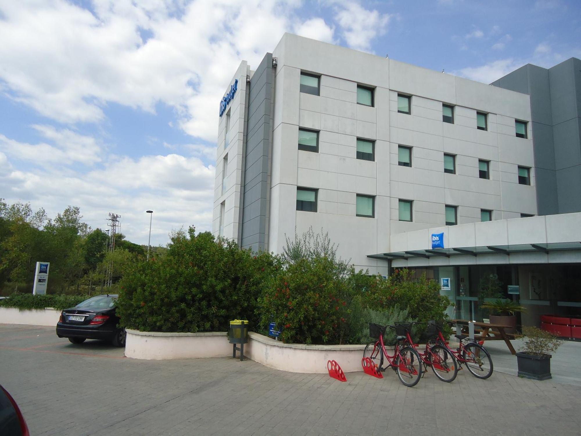 Gasthof Ibis Budget Costa Brava 2*