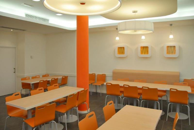 Gasthof Ibis Budget Costa Brava 2*