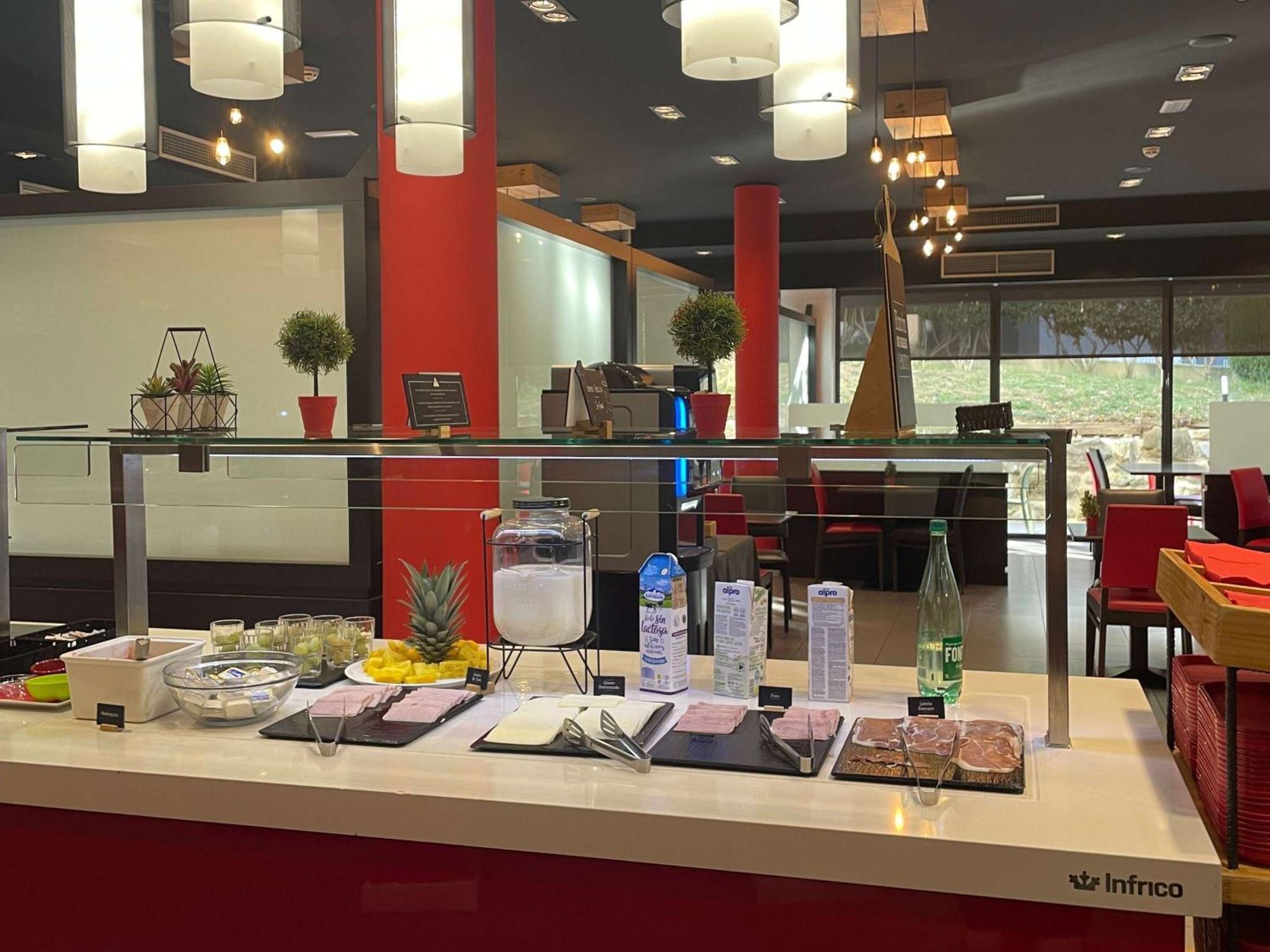 Gasthof Ibis Budget Costa Brava 2*